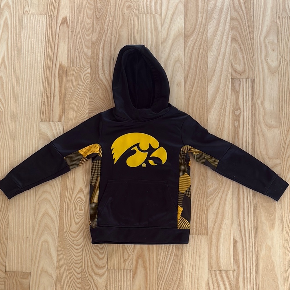 Iowa Hawkeye Sweatshirt Size XS (6/7)